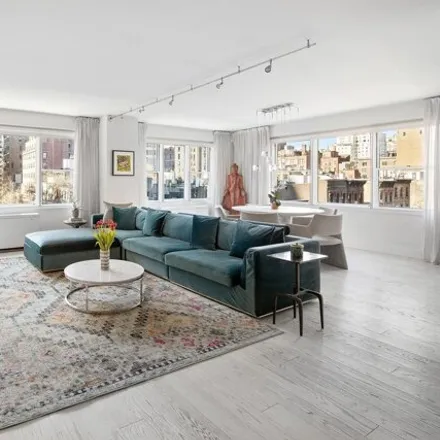 Image 1 - Allure Plastic Surgery, 150 East 61st Street, New York, NY 10065, USA - Apartment for sale