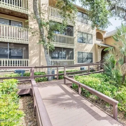 Buy this 3 bed condo on 1401 South Palmetto Avenue in Daytona Beach, FL 32114