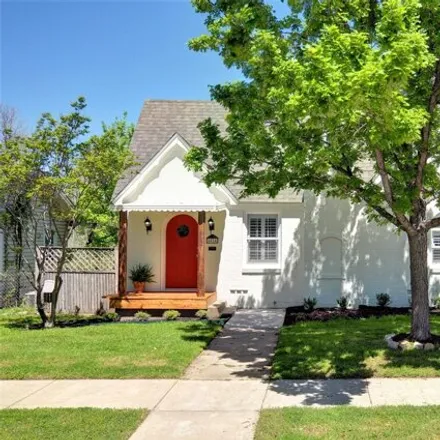 Buy this 2 bed house on 4024 Byers Avenue in Fort Worth, TX 76107