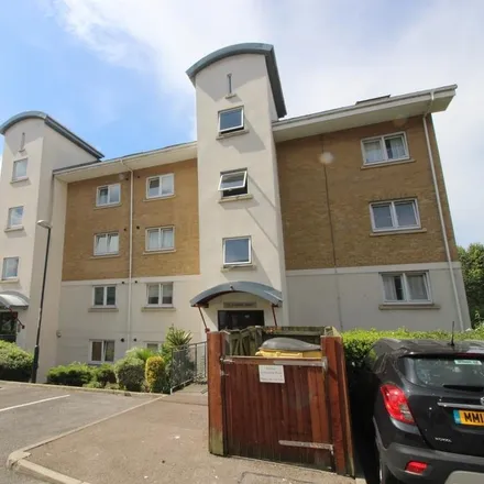 Rent this 2 bed apartment on Chichester Wharf in London, DA8 1SD