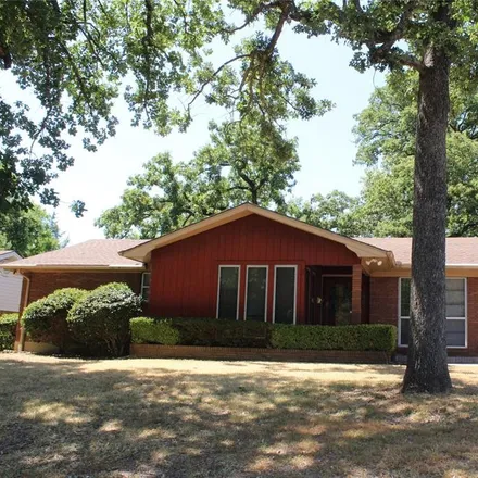 Buy this 3 bed house on 116 East Coffin Street in Denison, TX 75021