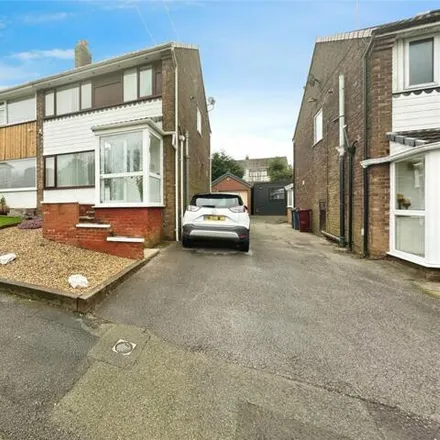 Buy this 3 bed duplex on Hollowhead Lane in Wilpshire, BB1 9JX