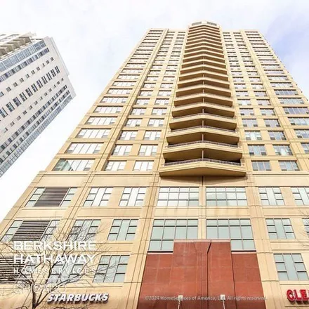 Rent this 1 bed condo on 218 North Jefferson Street in Chicago, IL 60661