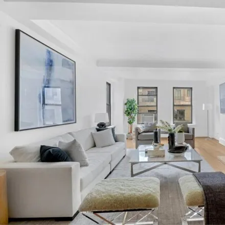 Image 2 - 47 East 88th Street, New York, NY 10128, USA - Apartment for sale