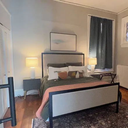 Rent this 1 bed apartment on Richmond