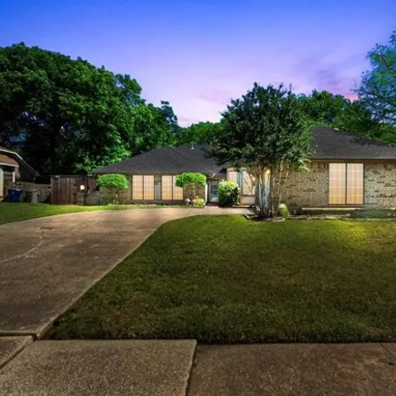 Rent this 3 bed house on 5275 Kelso Lane in Garland, TX 75043