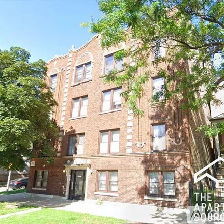 Image 4 - 3323 N Lakewood Ave, Unit 2 - Apartment for rent