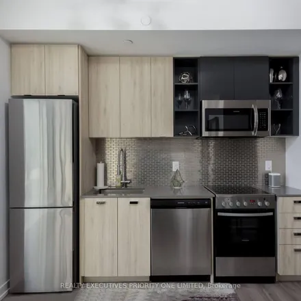 Image 9 - 7 Kodiak Crescent, Toronto, ON M3K 3E5, Canada - Apartment for rent