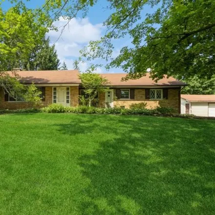 Buy this 4 bed house on 2916 Willow Road in Glenview, IL 60062