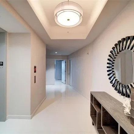 Image 3 - Northeast 1st Avenue, Miami, FL 33132, USA - Apartment for rent