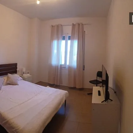 Rent this 5 bed room on Carrer d'Aragó in 315, 08013 Barcelona