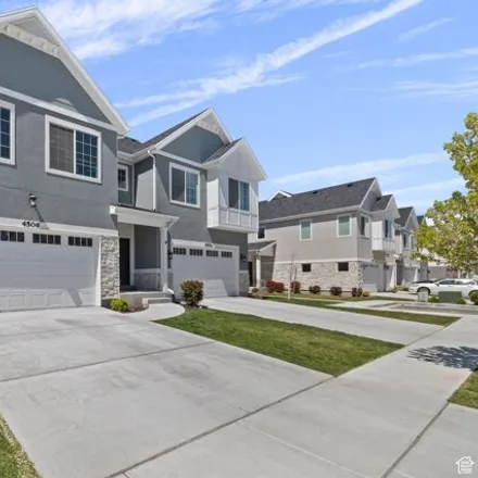 Image 2 - Parkbury Way, West Valley City, UT 84184, USA - House for sale