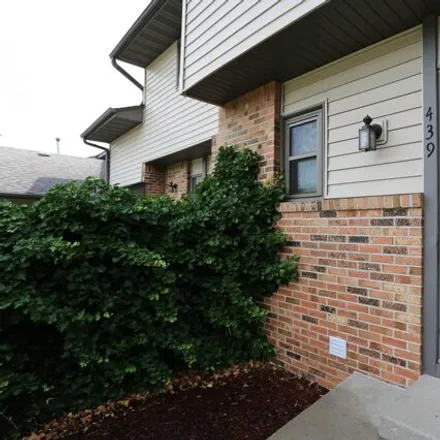 Rent this 4 bed condo on 441 Foxfire Drive in Columbia, MO 65201