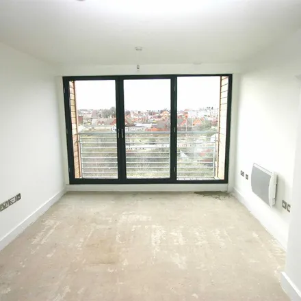 Rent this 1 bed apartment on Blue Lane West in Walsall, WS2 8NU