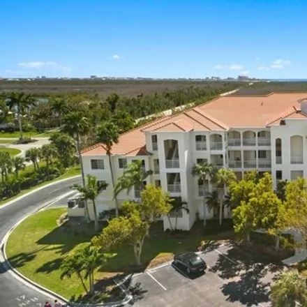 Buy this 2 bed condo on 20013 Sanibel View Circle in Lee County, FL 33908