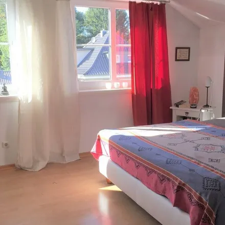Rent this 1 bed apartment on Bergisch Gladbach in Bergisch Gladbach, Busbahnhof
