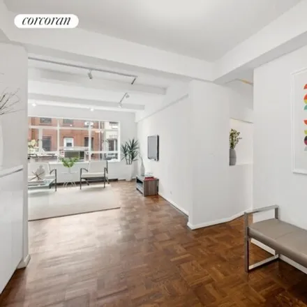 Image 3 - 15 West 84th Street, New York, NY 10024, USA - Townhouse for sale