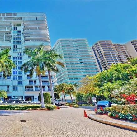 Buy this 3 bed condo on Collins Avenue & Harbour Way in Collins Avenue, Bal Harbour Village