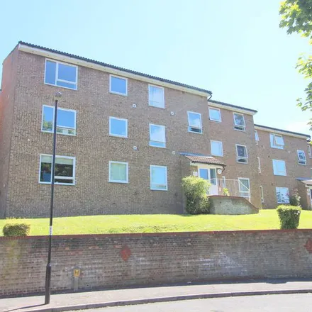 Rent this 2 bed apartment on Montana Close in London, CR2 0AT