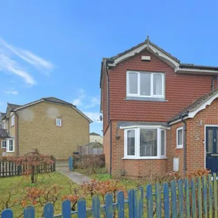 Buy this 3 bed house on Manor House Drive in South Willesborough, TN23 3LP