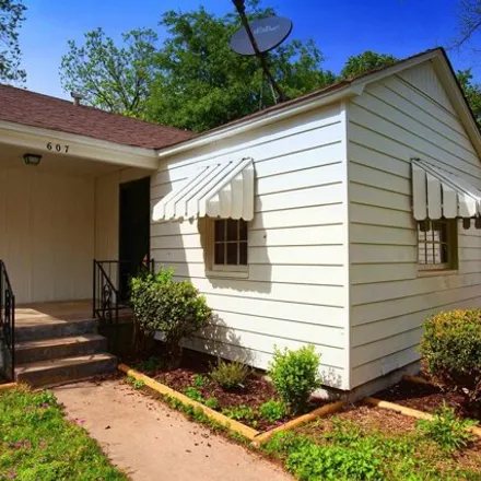 Buy this 2 bed house on 673 Protho Street in Rose City, North Little Rock