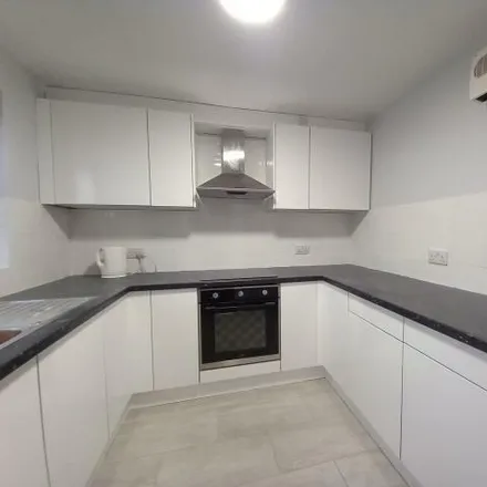 Rent this 2 bed room on Adrians Walk in Slough, SL2 5ET
