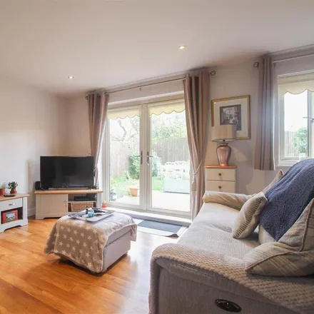 Image 2 - Fishmere Mead, Saffron Walden, CB11 4FX, United Kingdom - Duplex for rent