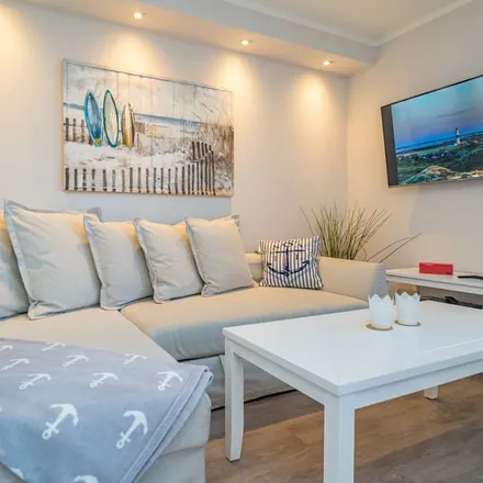 Rent this 3 bed apartment on Wenningstedt-Braderup in M.-T.-Buchholz-Stich, 25996 Braderup