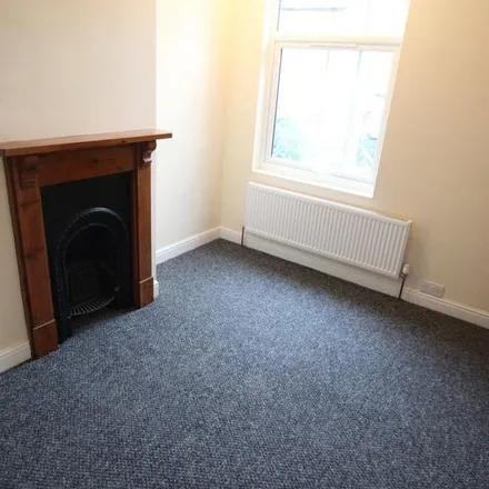Image 5 - Edward Road, Leicester, LE2 1TH, United Kingdom - Townhouse for rent