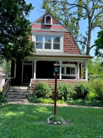 Buy this 3 bed house on 633 North Forest Avenue in Webster Groves, MO 63119