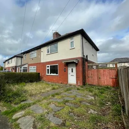 Buy this 3 bed duplex on unnamed road in Horwich, BL6 5RE