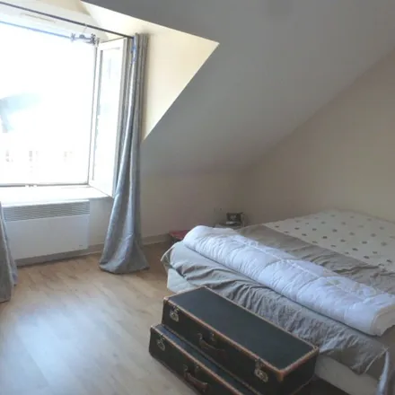Rent this 2 bed apartment on Randstad in 26 Promenade du Grand Mail, 72400 La Ferté-Bernard