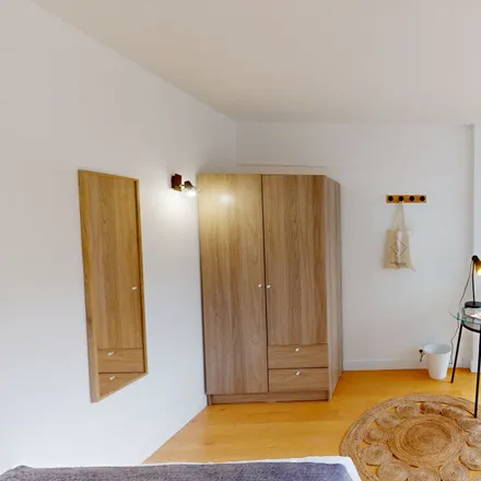 Rent this 5 bed room on 16 Rue d'Alsace