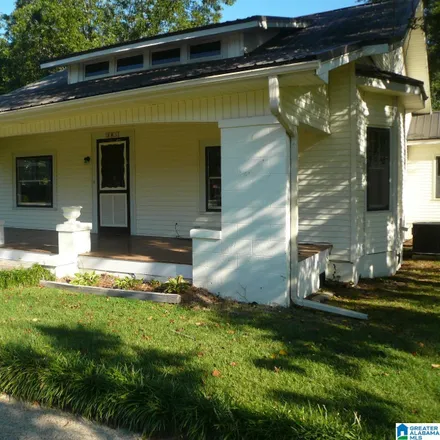 Buy this 3 bed house on 930 1st Avenue in Clanton, Chilton County