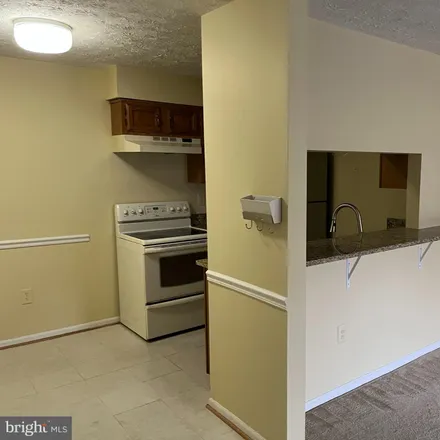 Image 4 - 11510 Little Patuxent Parkway, Columbia, MD 21044, USA - Apartment for rent