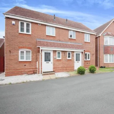 Buy this 3 bed duplex on Knights Road in Nuneaton, CV10 7PG