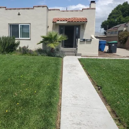 Rent this 2 bed house on 449 Central Avenue in Santa Maria, CA 93454