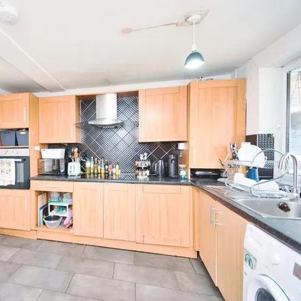 Rent this 4 bed apartment on 6-17 Trellis Square in Old Ford, London
