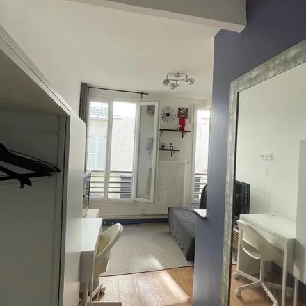 Image 3 - 6 Square Monceau, 75017 Paris, France - Apartment for rent