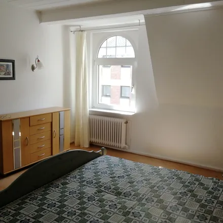 Rent this 2 bed apartment on Dorfbroicher Straße 13 in 41236 Mönchengladbach, Germany