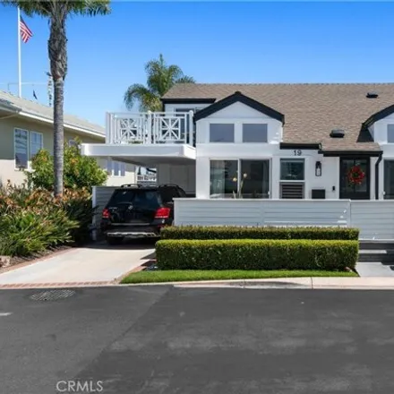 Image 1 - 19 Beach Drive, Newport Beach, CA 92663, USA - Apartment for sale