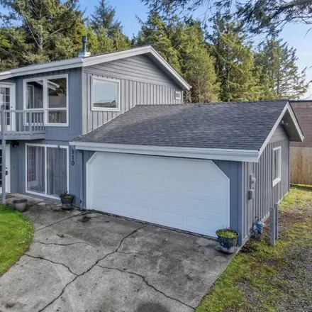 Buy this 3 bed house on 3702 Southeast Dune Avenue in Lincoln City, OR 97367