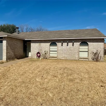 Rent this 3 bed house on 7439 South Sandhurst Lane in North Richland Hills, TX 76182