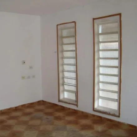Buy this 5 bed house on Rua Luís Henrique Marquês in Barranco, Taubaté - SP