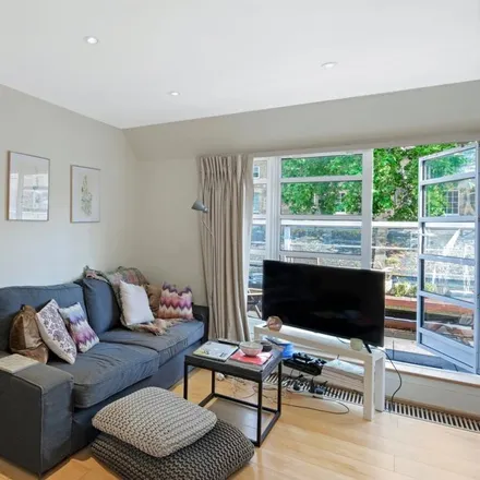 Image 4 - 9-12 Gower Mews, London, WC1E 7BS, United Kingdom - Apartment for rent
