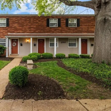 Buy this 2 bed townhouse on 2787 Laclede Station Road in Maplewood, Saint Louis County
