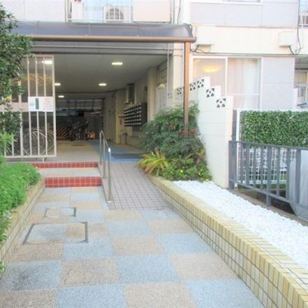Rent this 1 bed apartment on Hongo High School in Hakusan-dori Avenue, Sugamo 2-chome