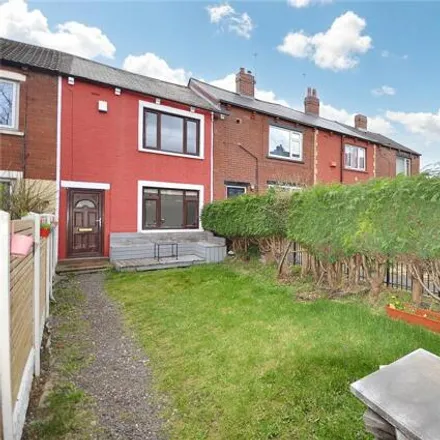 Buy this 2 bed townhouse on 41 Tilbury Road in Leeds, LS11 0BW