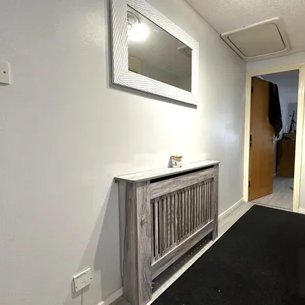 Image 5 - Eleanor Way, Waltham Cross, EN8 7SJ, United Kingdom - Apartment for rent