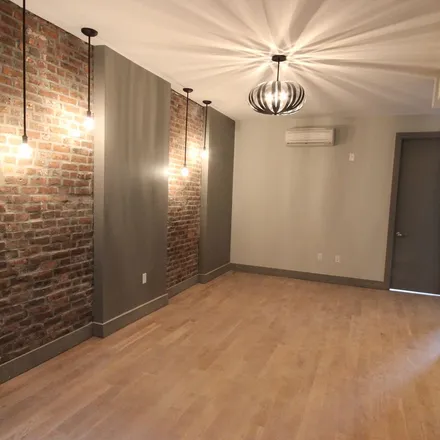 Rent this 3 bed apartment on 173 Starr Street in New York, NY 11237